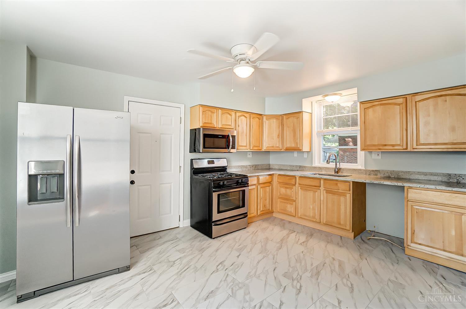 4417 Plainville Road Cincinnati, OH 45227 - Photo 14 of 25
