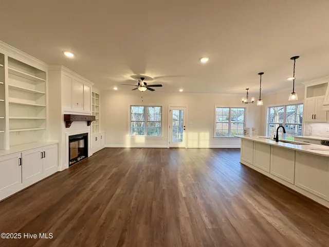 $425,900 | 801 Emmett Ct Spring, Spring Hope, NC 27882