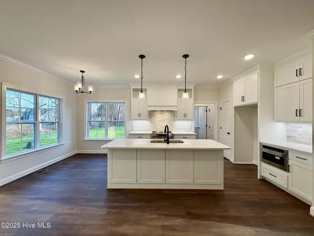 $425,900 | 801 Emmett Ct Spring, Spring Hope, NC 27882