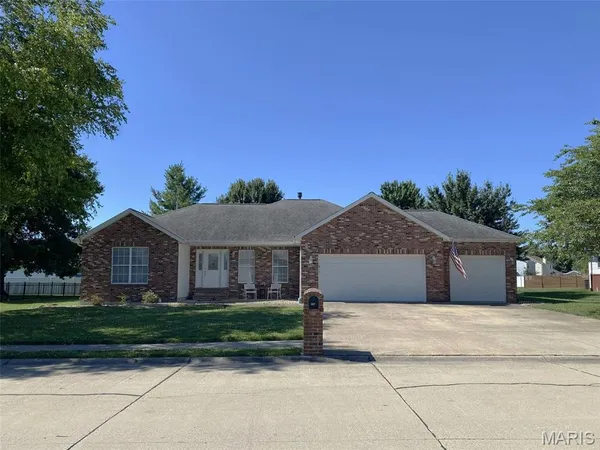 $360,000 | 107 Hillside Drive, New Baden, IL 62265