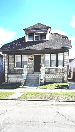 $1,095 | 12080 St Aubin Street, Hamtramck, MI 48212