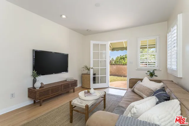 $6,000 | 5967 Carpenter Avenue, Valley Village, CA 91601