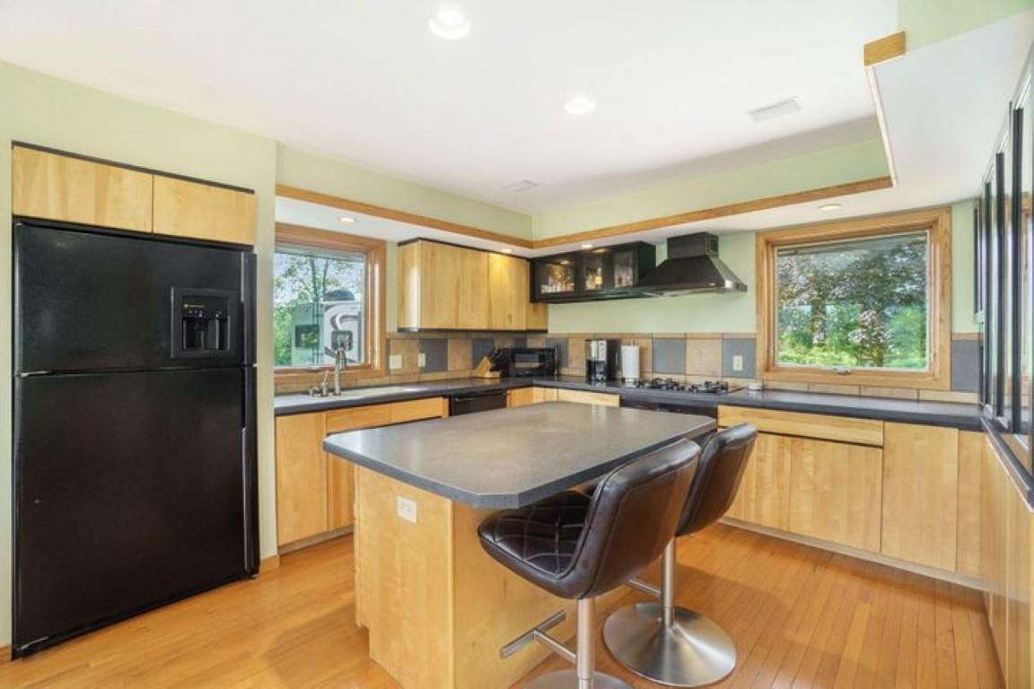 200 Cutters Ridge Drive Manistee, MI 49660 - Photo 19 of 54 1889939-18.JPG
