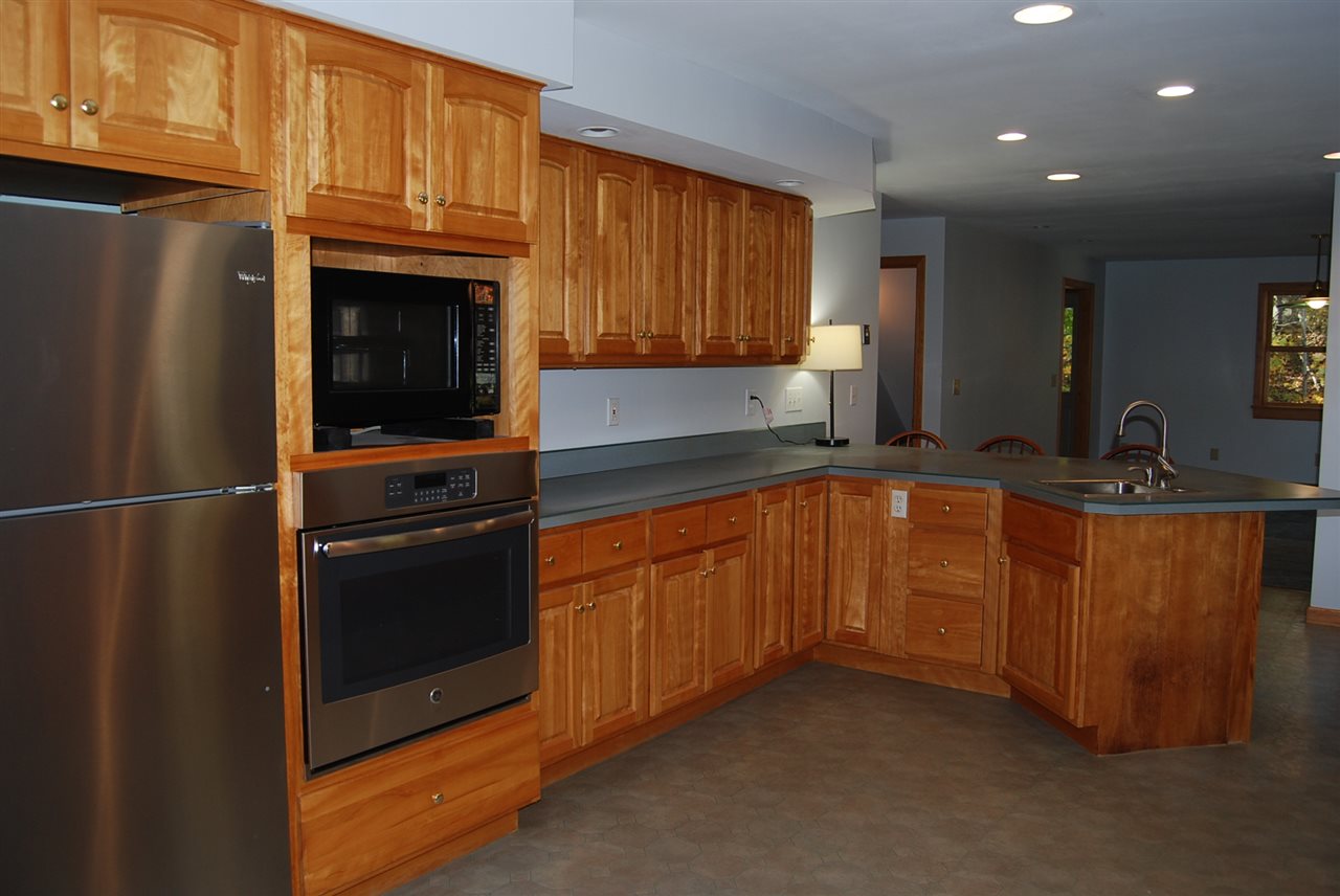 48 Strafford Road Rochester, NH 03867 - Photo 12 of 39