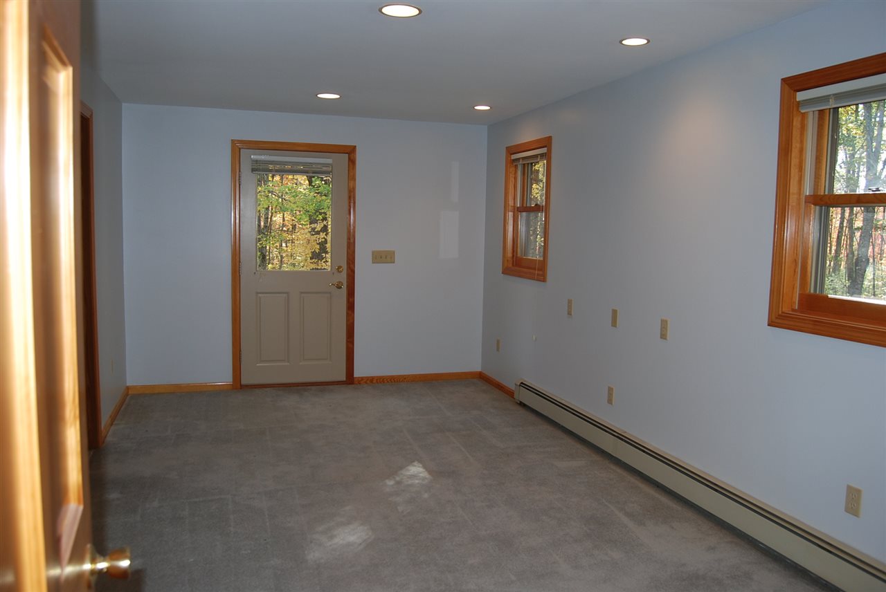 48 Strafford Road Rochester, NH 03867 - Photo 19 of 39