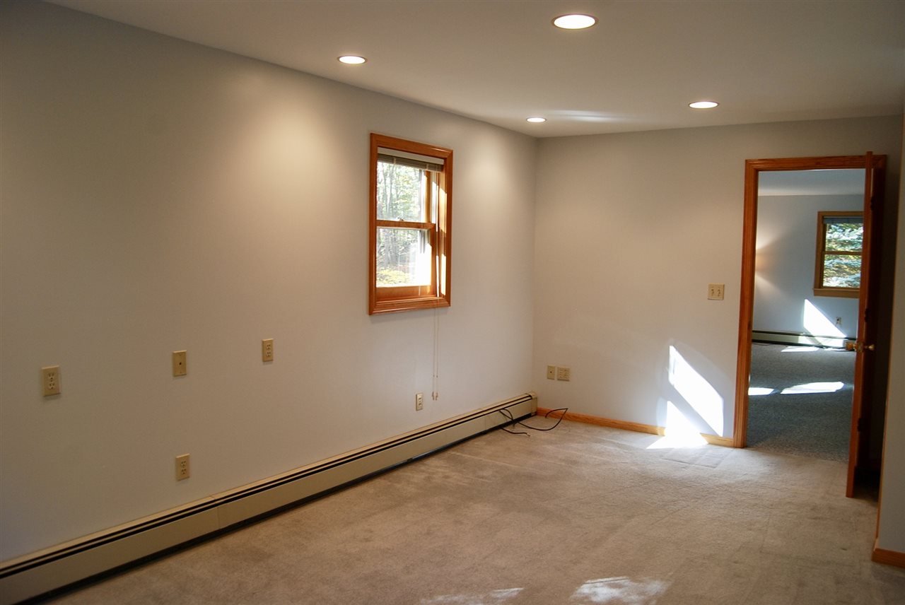 48 Strafford Road Rochester, NH 03867 - Photo 20 of 39