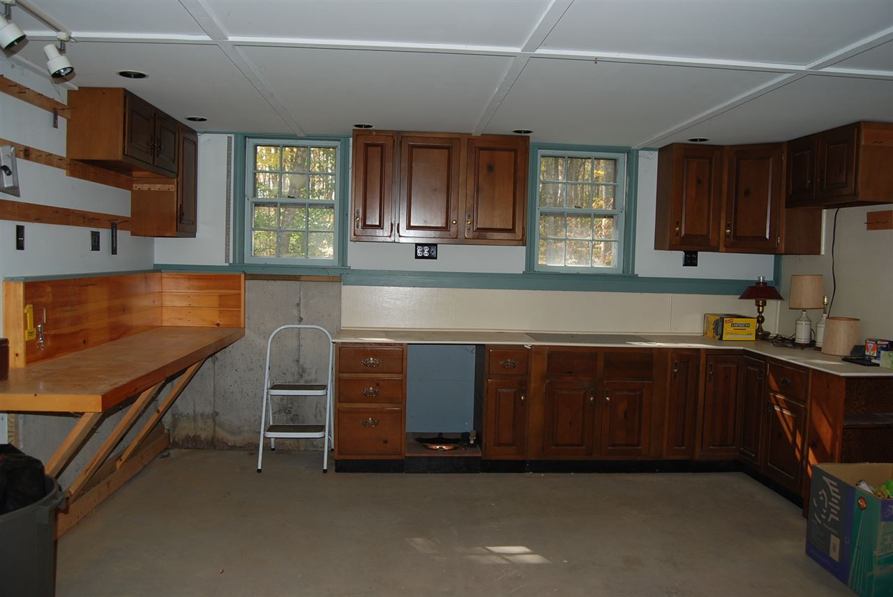 48 Strafford Road Rochester, NH 03867 - Photo 26 of 39