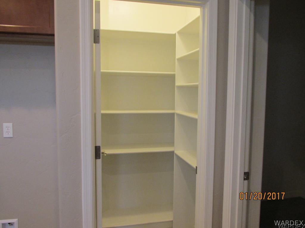 4276 East Cane Ranch Road Kingman, AZ 86401 - Photo 18 of 23 a close view of closet