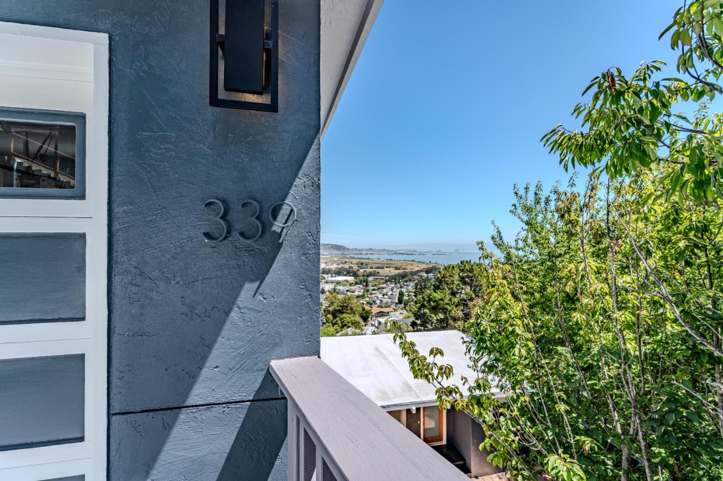 339 Kings Road Brisbane, CA 94005 - Photo 4 of 37
