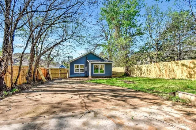 $230,000 | 515 East Sears Street, Denison, TX 75021