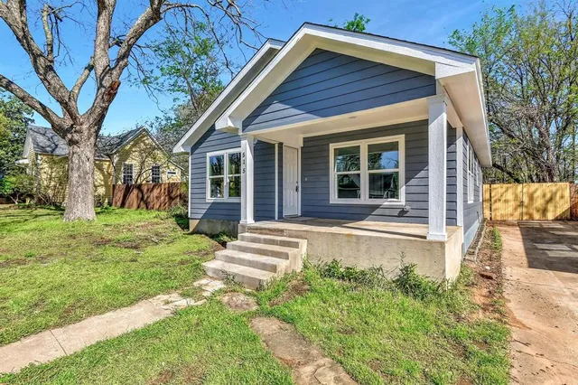 $230,000 | 515 East Sears Street, Denison, TX 75021