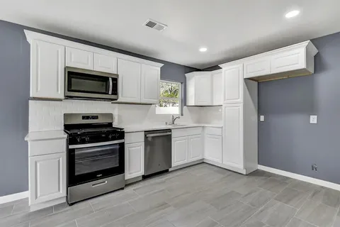 $230,000 | 515 East Sears Street, Denison, TX 75021