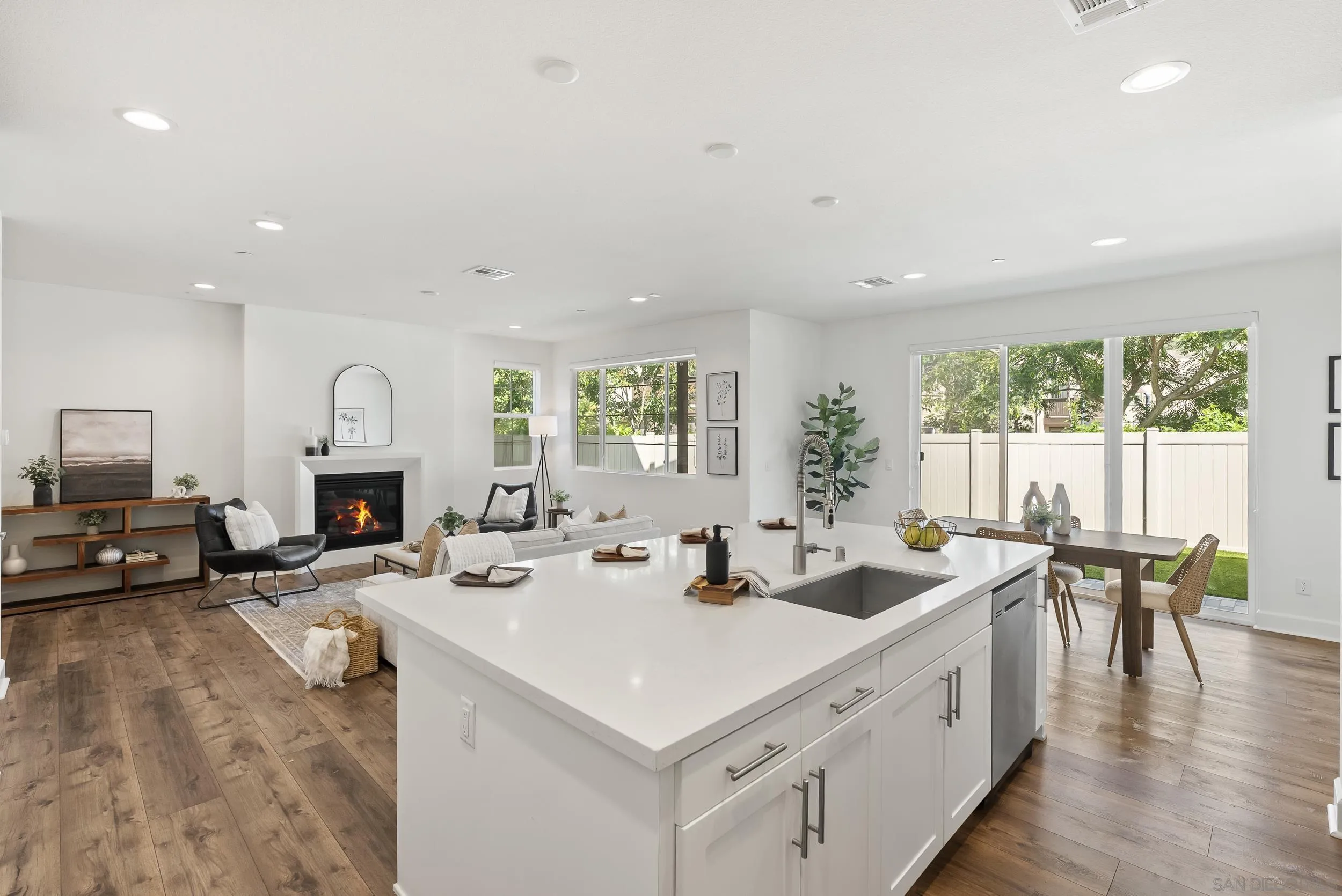 3304 Telaga Road Carlsbad, CA 92010 - Photo 17 of 60 Gallery Image 17