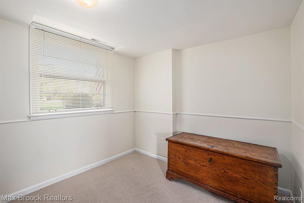 29008 Farmington Road Farmington Hills, MI 48334 - Photo 22 of 29