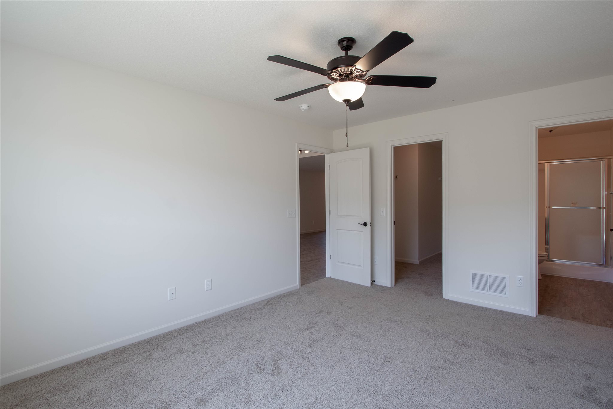 2124 Blue Spring Run Fort Wayne, IN 46808 - Photo 8 of 28 Gallery Image 8