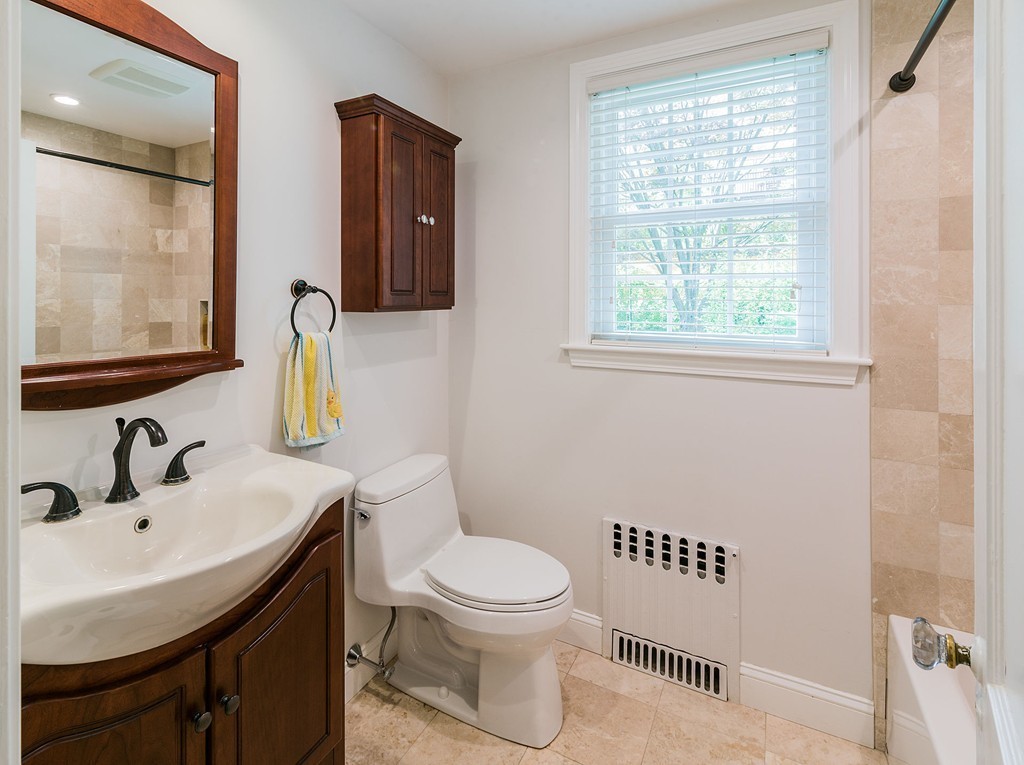 72 Algonquin Road, Unit 72 Newton, MA 02467 - Photo 15 of 24 Gallery Image 15