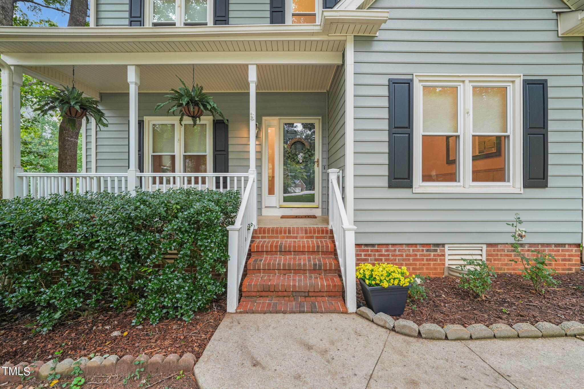5108 Celbridge Place Raleigh, NC 27613 - Photo 3 of 59 Front Porch