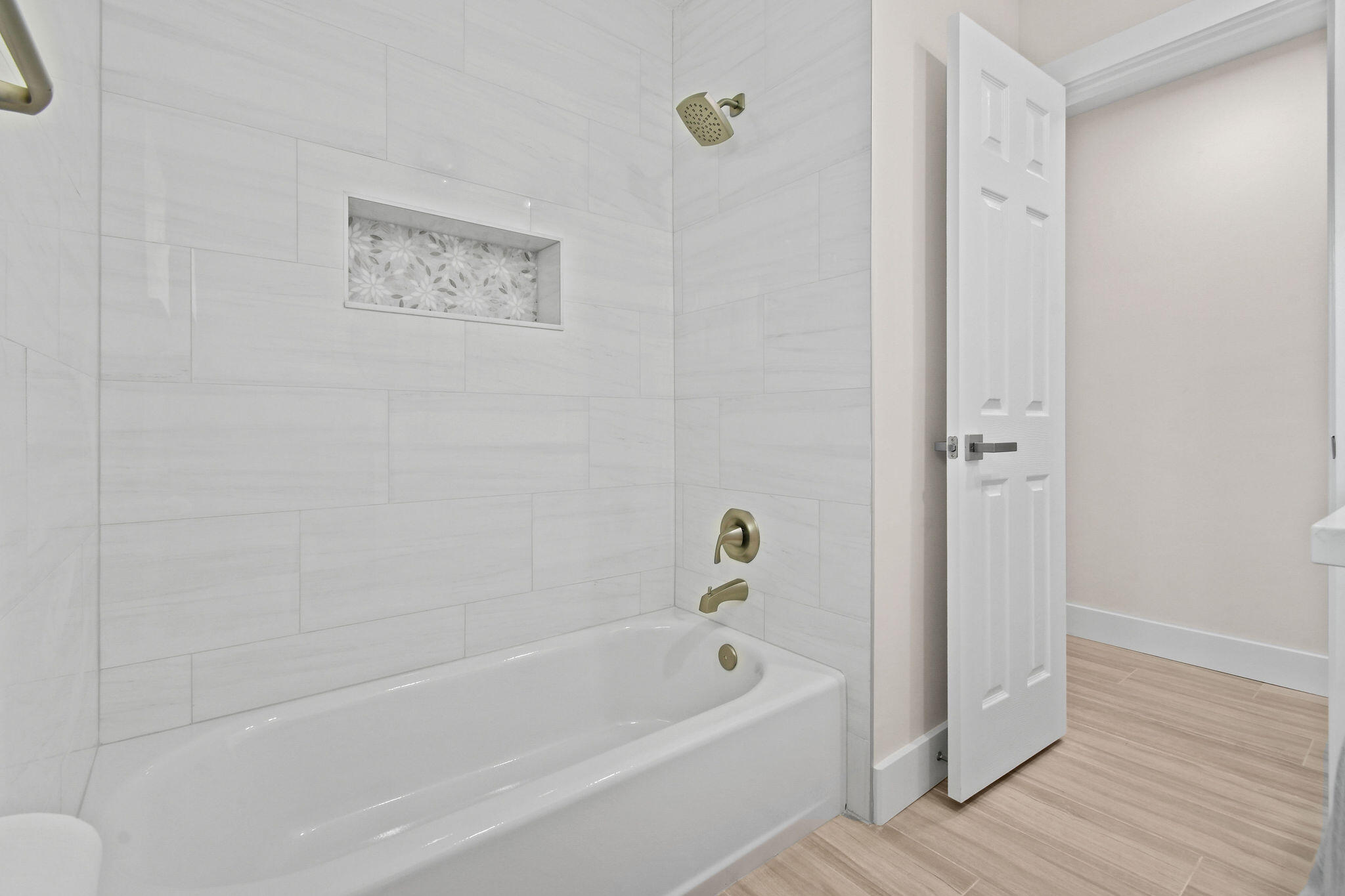 1522 Lance Road Jupiter, FL 33469 - Photo 30 of 50 a bathroom with a bathtub