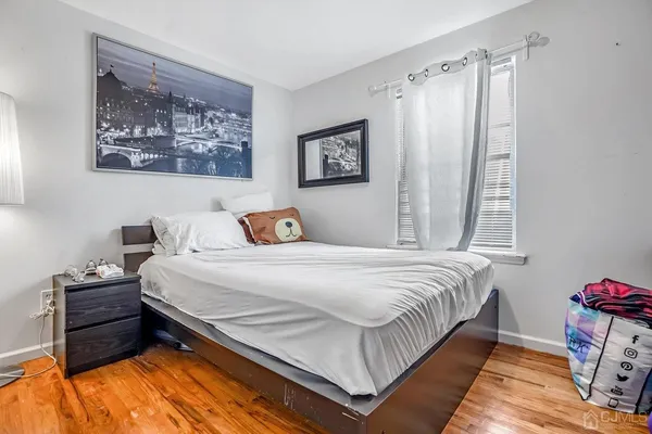 $2,550 | 125 Elizabeth Avenue, Elizabeth, NJ 07206