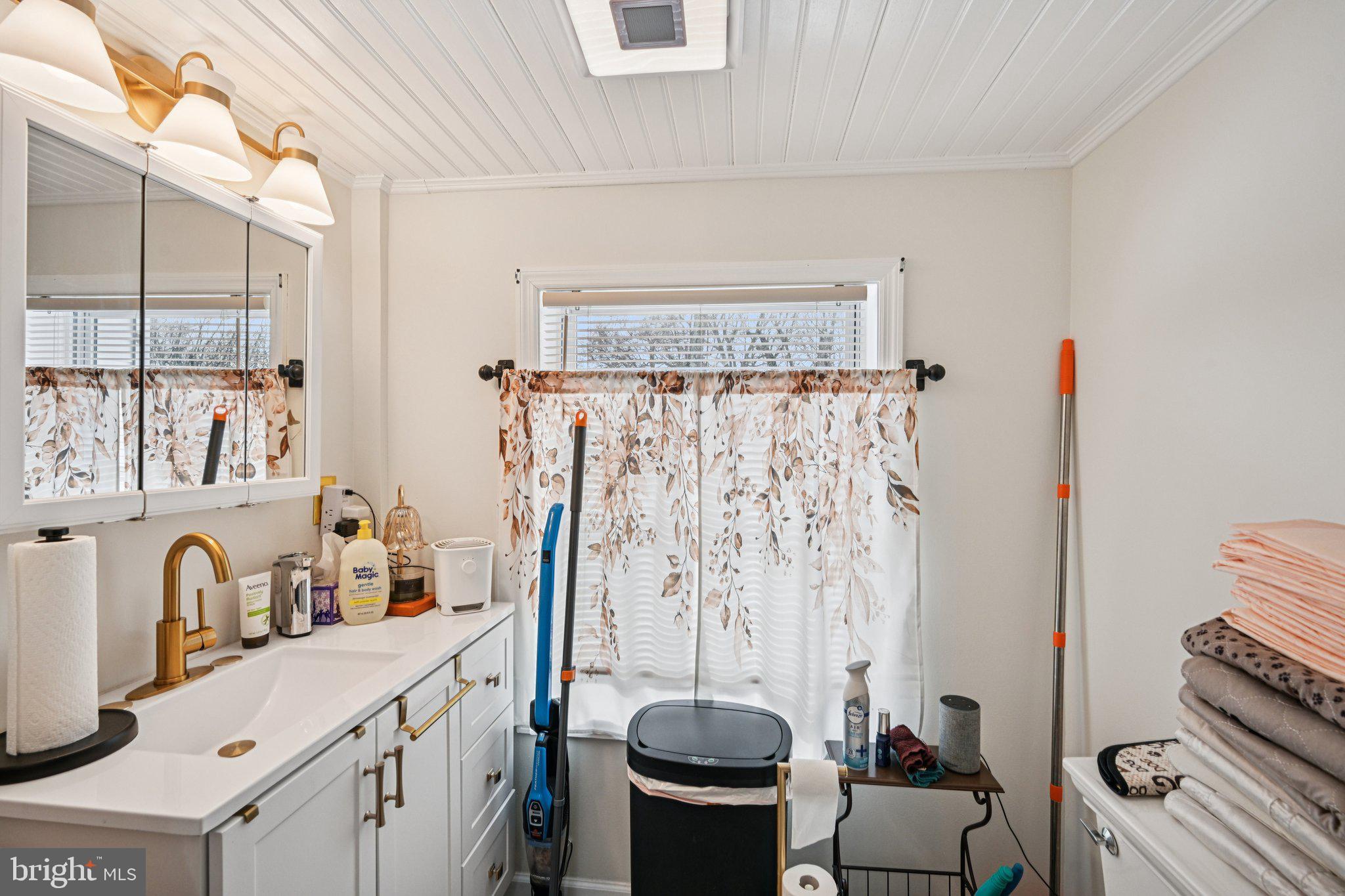 1340 South Orchard Road Vineland, NJ 08360 - Photo 32 of 42 a bathroom with a sink toilet and shower