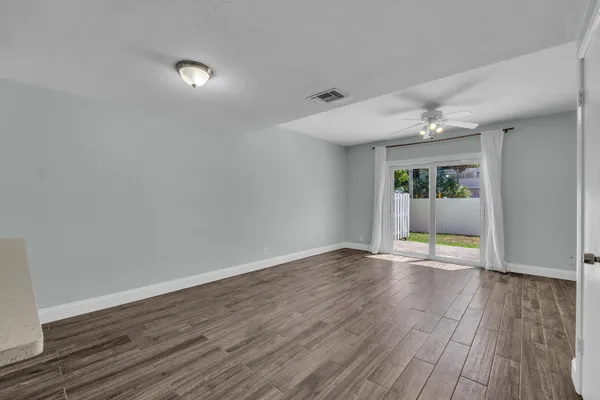 $2,500 | 2877 Northeast 15th Street, Pompano Beach, FL 33062