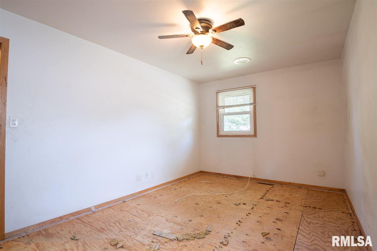 205 Bess Street Washington, IL 61571 - Photo 18 of 36 Gallery Image 18