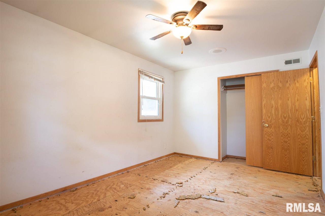 205 Bess Street Washington, IL 61571 - Photo 19 of 36 Gallery Image 19