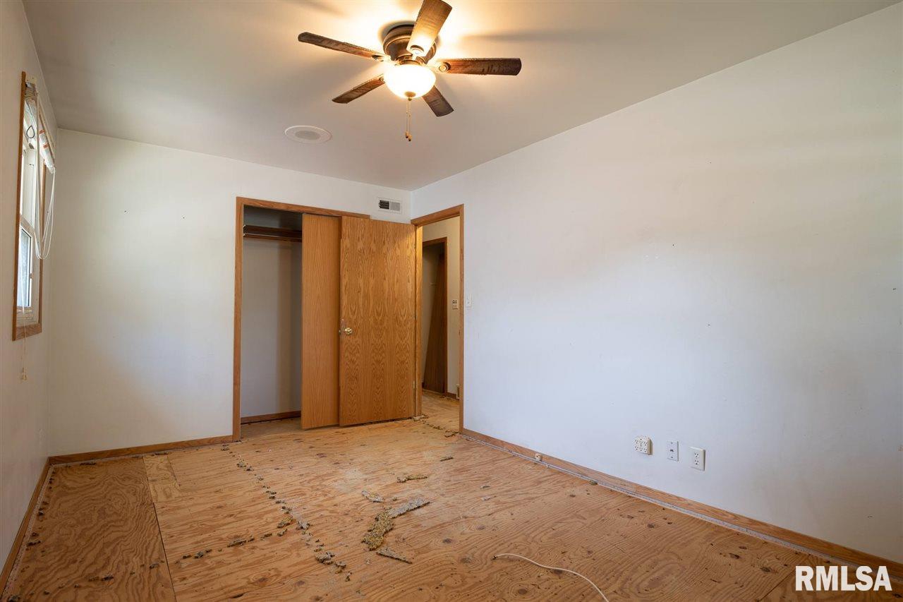 205 Bess Street Washington, IL 61571 - Photo 20 of 36 Gallery Image 20