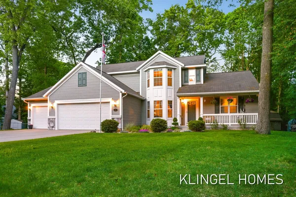 $537,500 | 14936 Woodacre Court, Grand Haven, MI 49417