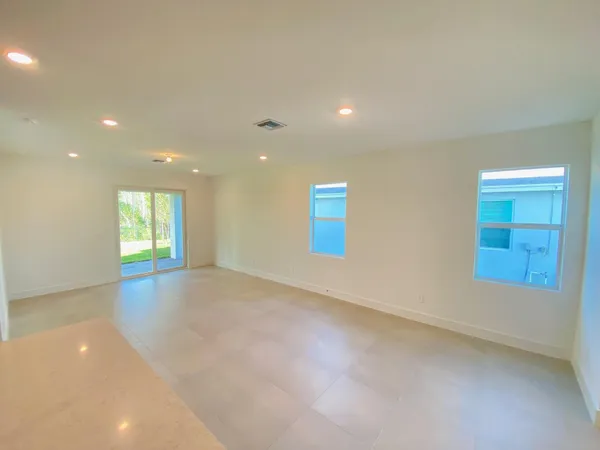 $679,000 | 6970 Southeast Park Trace Drive, Stuart, FL 34997