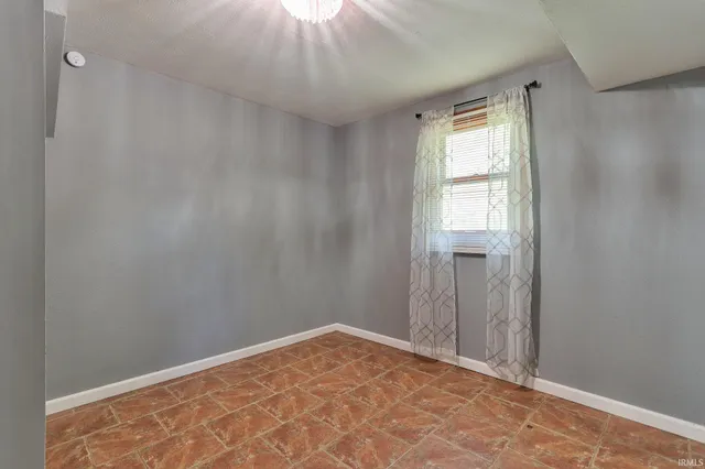 $299,900 | 9301 County Road 250 North, Wadesville, IN 47638