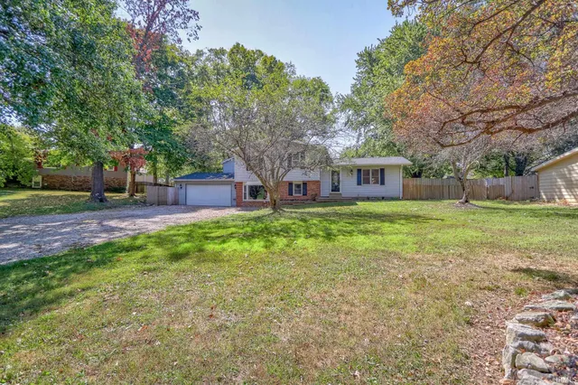 $299,900 | 9301 County Road 250 North, Wadesville, IN 47638