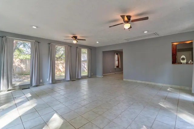 $299,900 | 9301 County Road 250 North, Wadesville, IN 47638