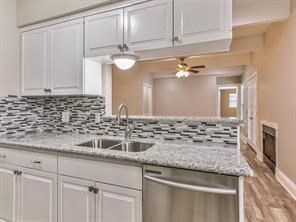 13727 Overbrook Lane Houston, TX 77077 - Photo 5 of 8