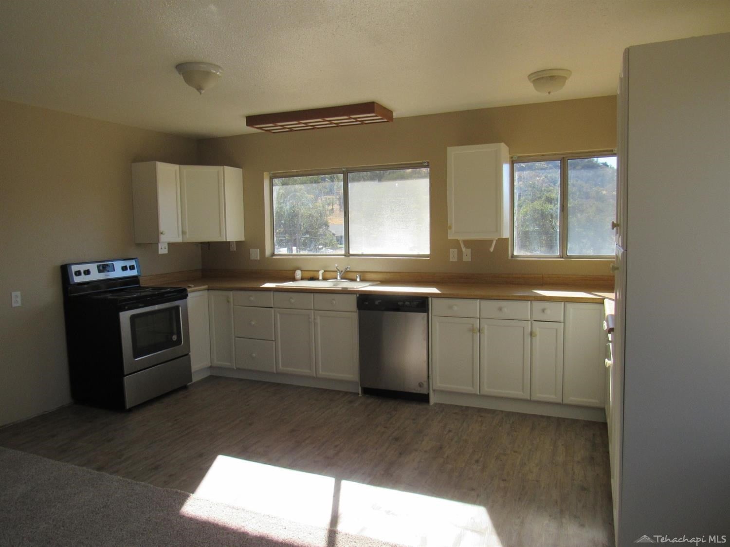 28400 Carry Back Court Tehachapi, CA 93561 - Photo 13 of 24 Gallery Image 13