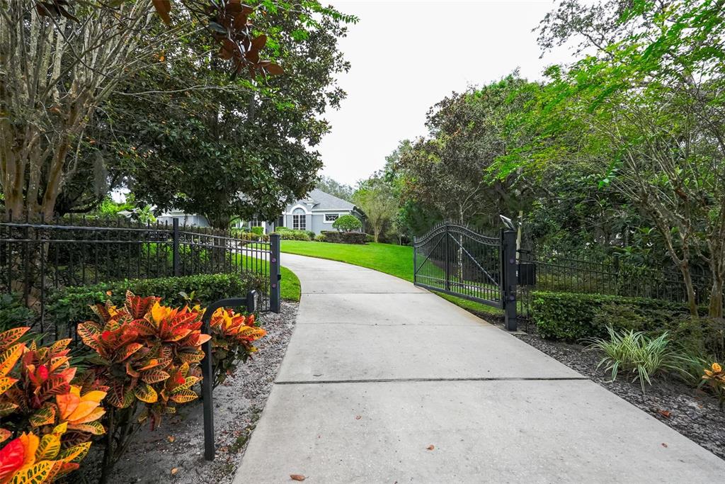 414 Westgate Road Tarpon Springs, FL 34688 - Photo 4 of 75