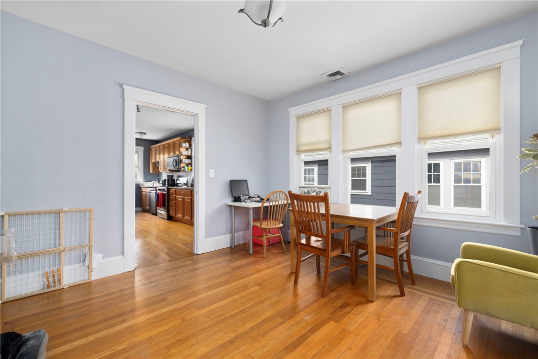 92 Colonial Road Providence, RI 02906 - Photo 37 of 49 Gallery Image 37