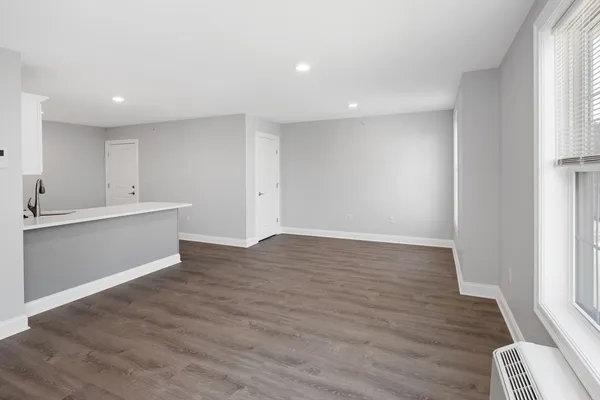 $2,400 | 101 California Avenue, Unit 103, Quincy, MA 02169