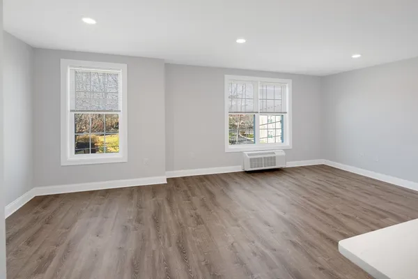 $2,400 | 101 California Avenue, Unit 103, Quincy, MA 02169
