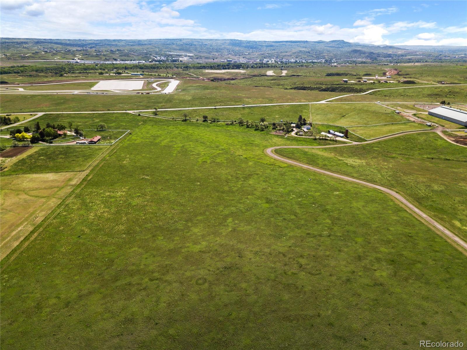 8045 North Moore Road Littleton, CO 80125 - Photo 9 of 17 a view of an ocean and beach