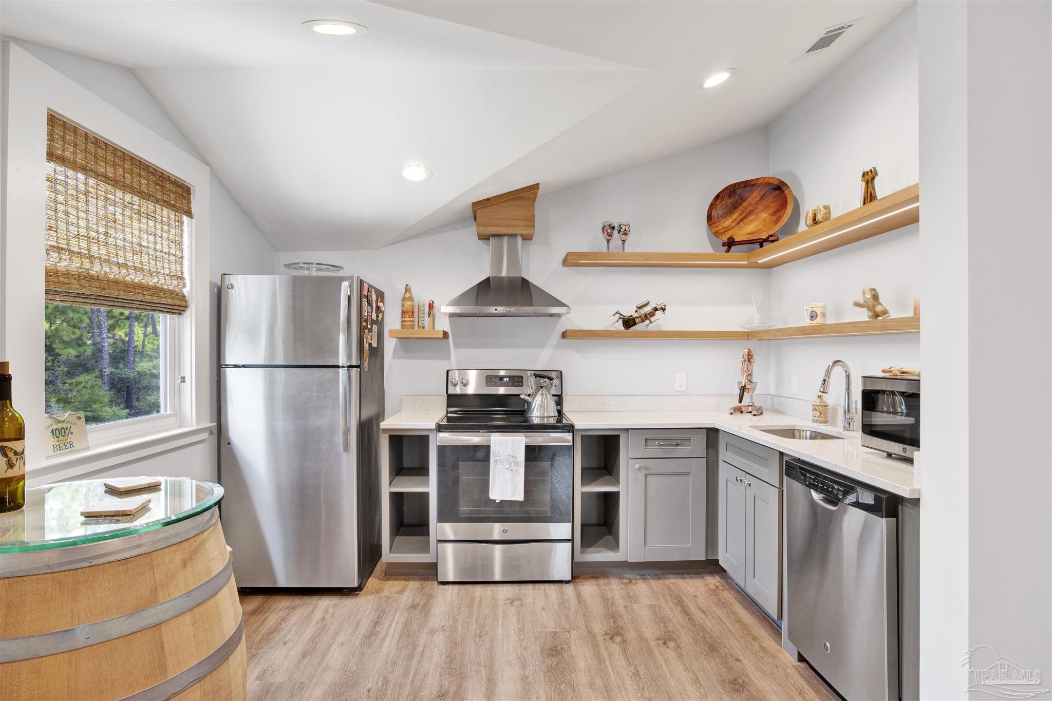 16600 Innerarity Point Road Pensacola, FL 32507 - Photo 31 of 48