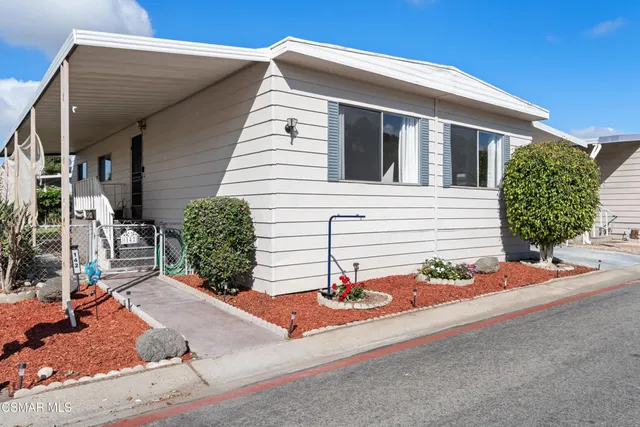 $195,000 | 142 Via Rosal, Camarillo, CA 93012