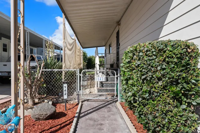 $195,000 | 142 Via Rosal, Camarillo, CA 93012