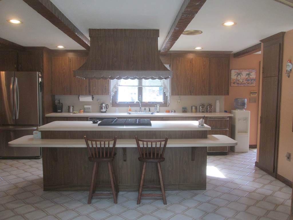 3 Emeline Road Weymouth, MA 02189 - Photo 3 of 29 Gallery Image 3
