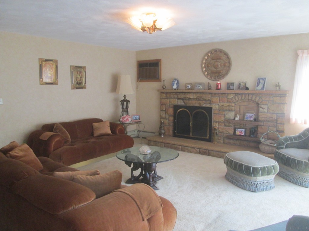 3 Emeline Road Weymouth, MA 02189 - Photo 4 of 29 Gallery Image 4