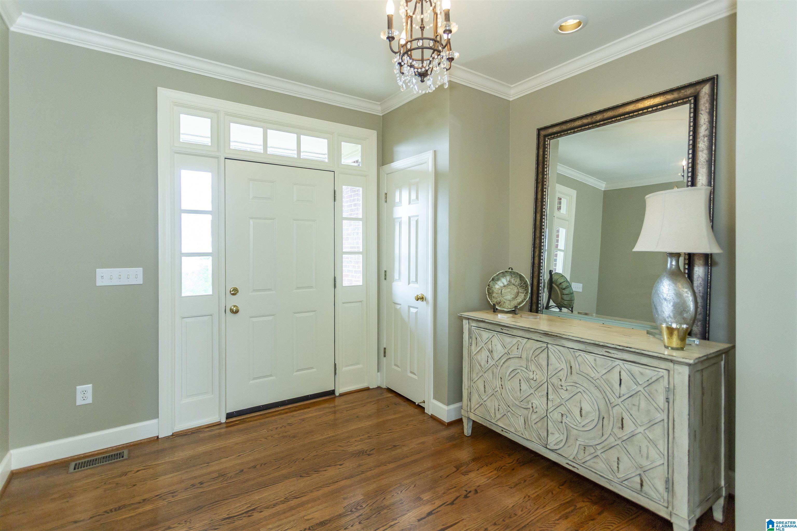 284 Kings Crest Lane Pelham, AL 35124 - Photo 4 of 29