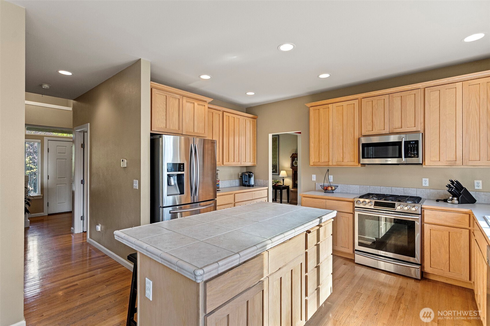 2256 Southeast Bandera Court Port Orchard, WA 98367 - Photo 9 of 27