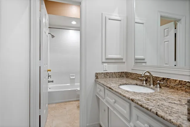 $1,600,000 | 98 Northgate Drive, The Woodlands, TX 77380