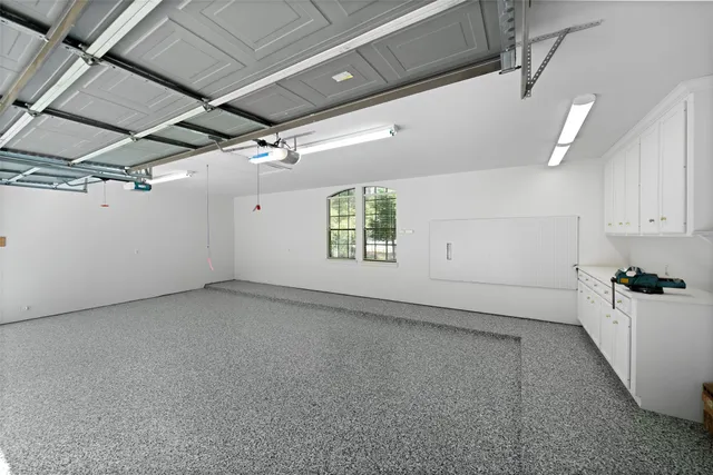 $1,600,000 | 98 Northgate Drive, The Woodlands, TX 77380