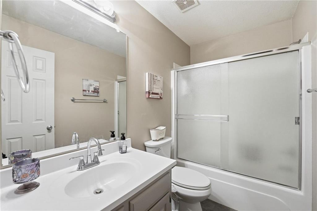 1809 Southeast Ridgewood Drive Blue Springs, MO 64014 - Photo 17 of 51